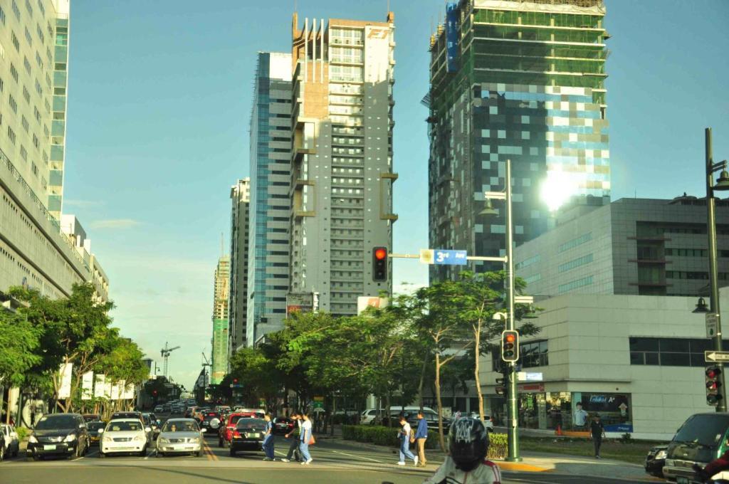 סן פדרו מקאטי The Fort Budget Hotel- Bonifacio Global City מראה חיצוני תמונה