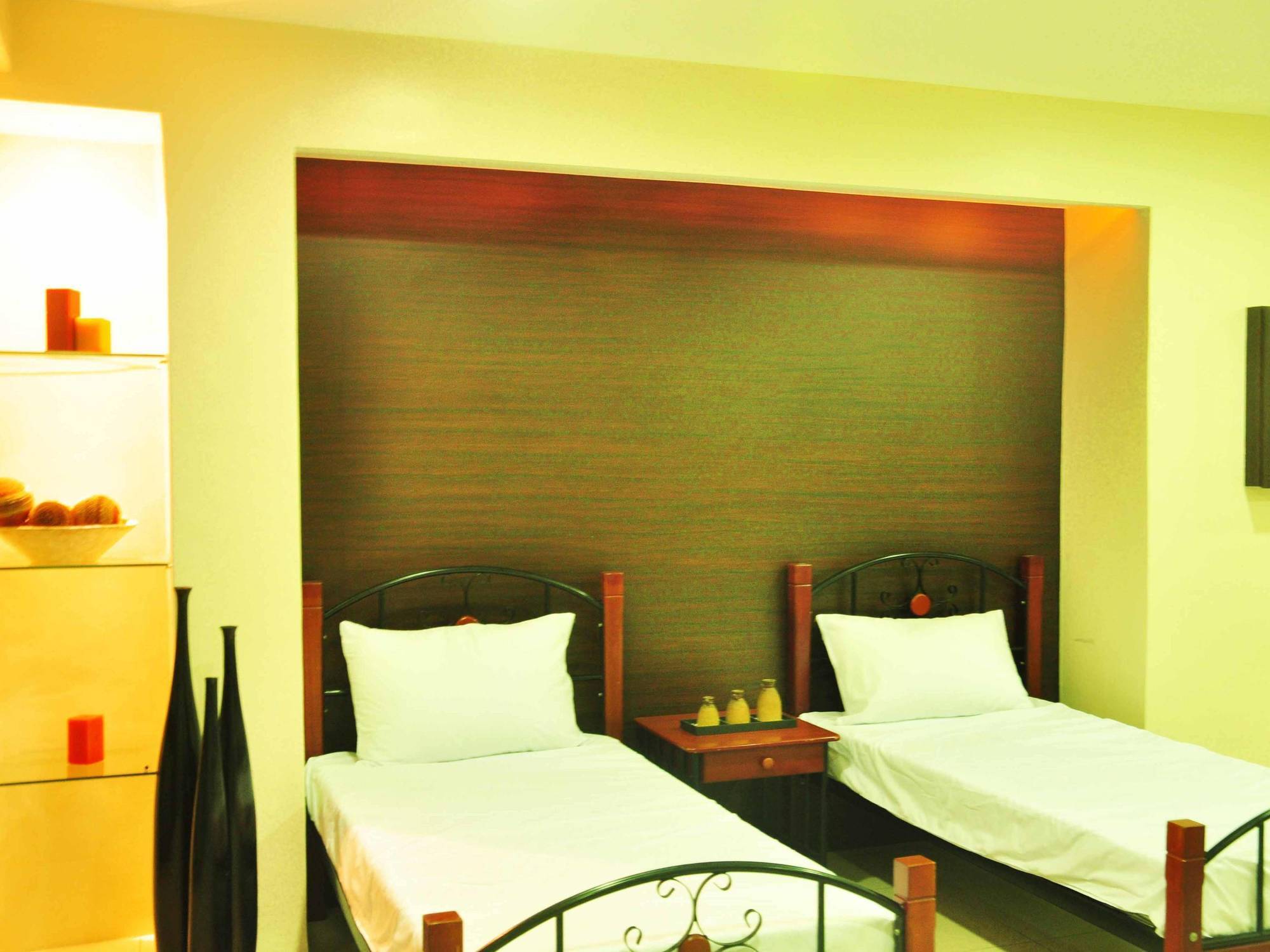 סן פדרו מקאטי The Fort Budget Hotel- Bonifacio Global City מראה חיצוני תמונה