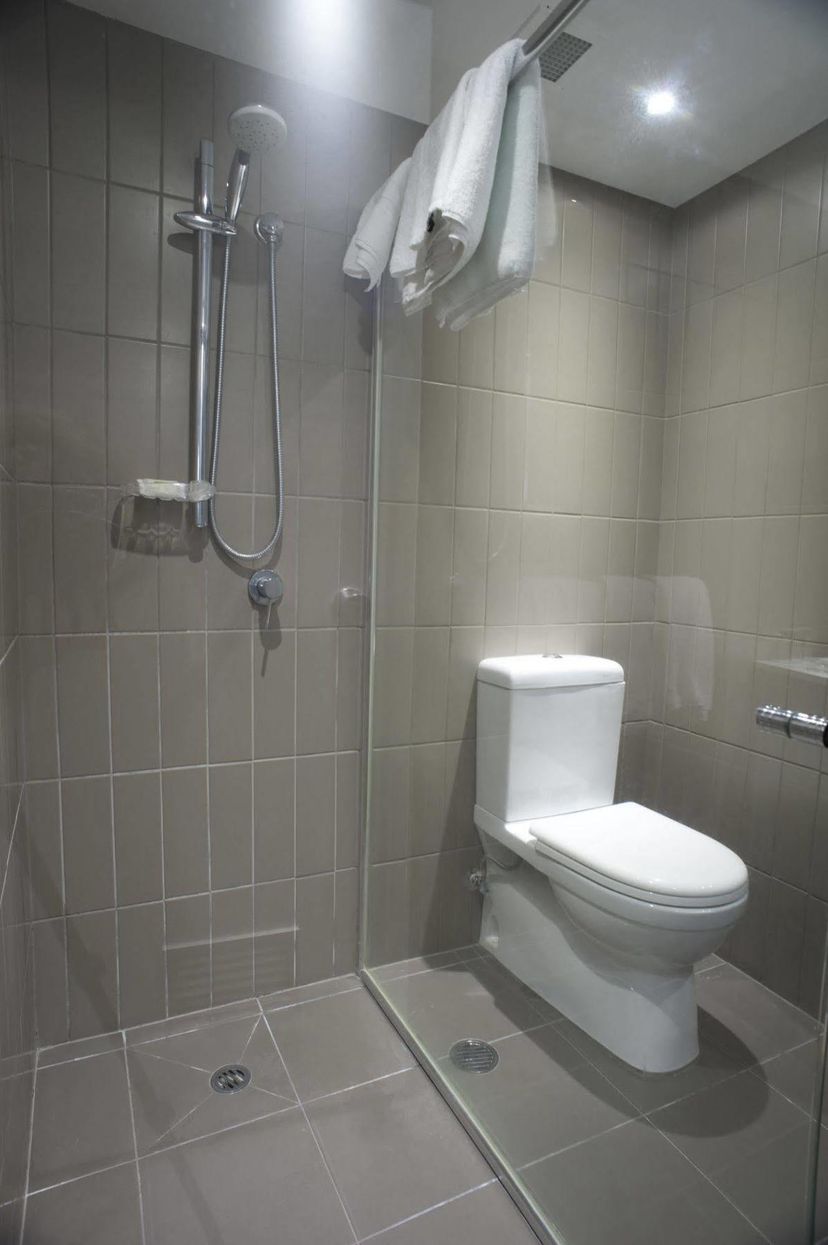 סן פדרו מקאטי The Fort Budget Hotel- Bonifacio Global City מראה חיצוני תמונה